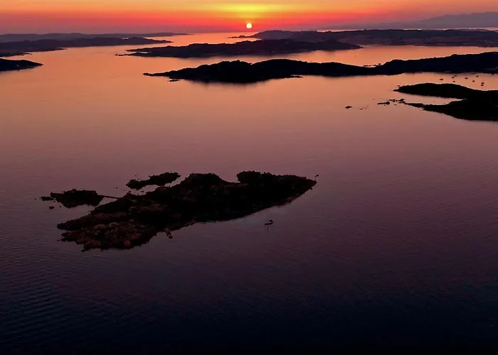 La Muette Cachee - Charming House By The Sea * Villaggio Piras