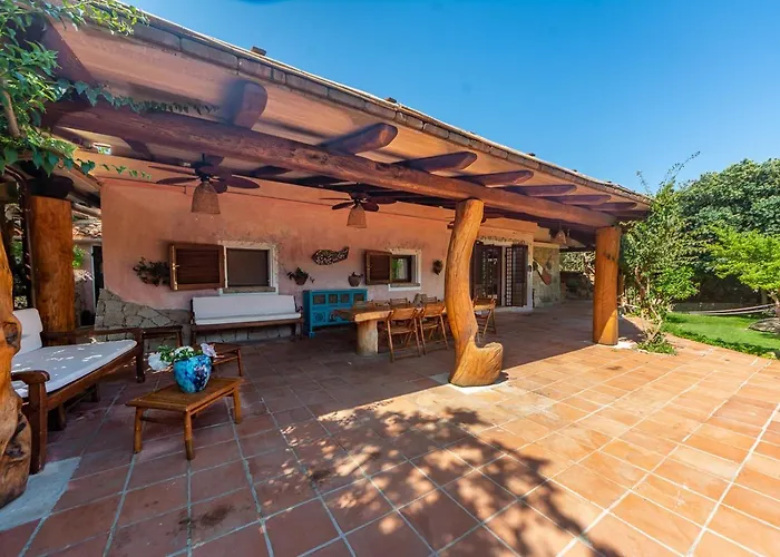 La Muette Cachee - Charming House By The Sea 度假居 Villaggio Piras